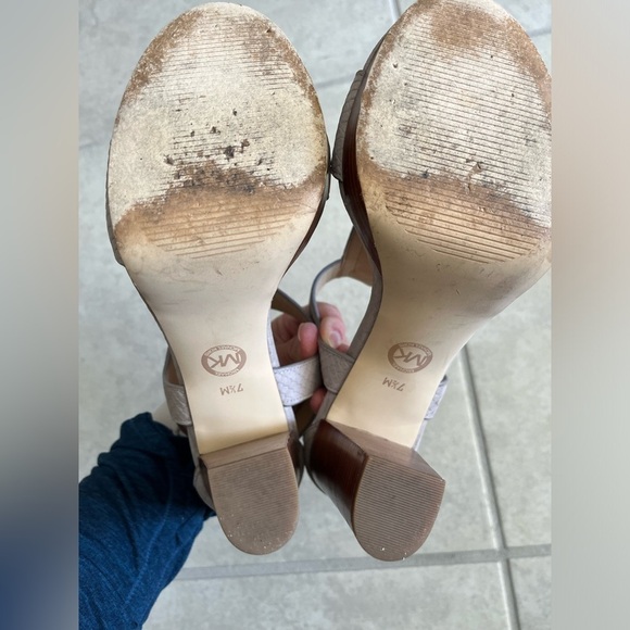 Michael Kors gray women’s heeled sandals size 7.5 platform - Picture 6 of 8